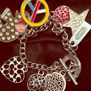 🔥BIG SALE🔥Charm bracelet Preowned